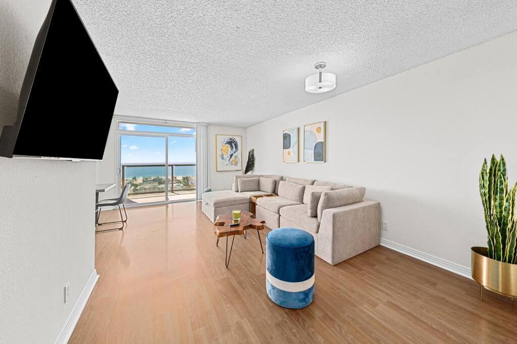 Sun-kissed Oceanfront Gem With Spectacular Views Los Ángeles